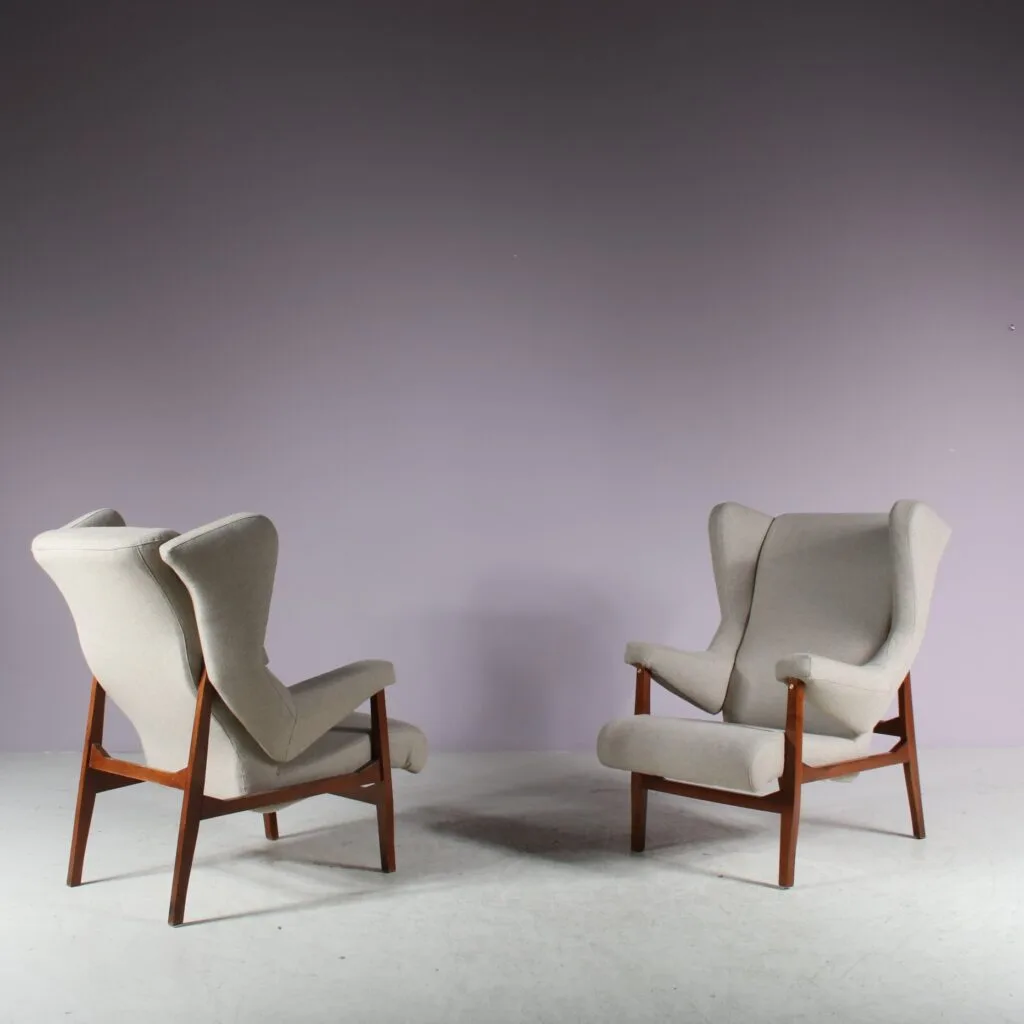 m27917 1950s (1956) Pair of early model "Fiorenza" chairs / Franco Albini / Arflex, Italy